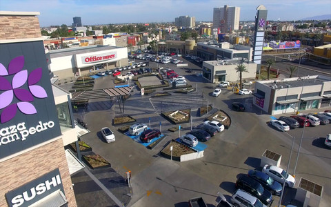 Plaza San Pedro, in Mexicali.